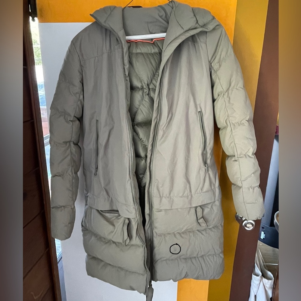 Lululemon sub zero / what the fluff / parka puffer